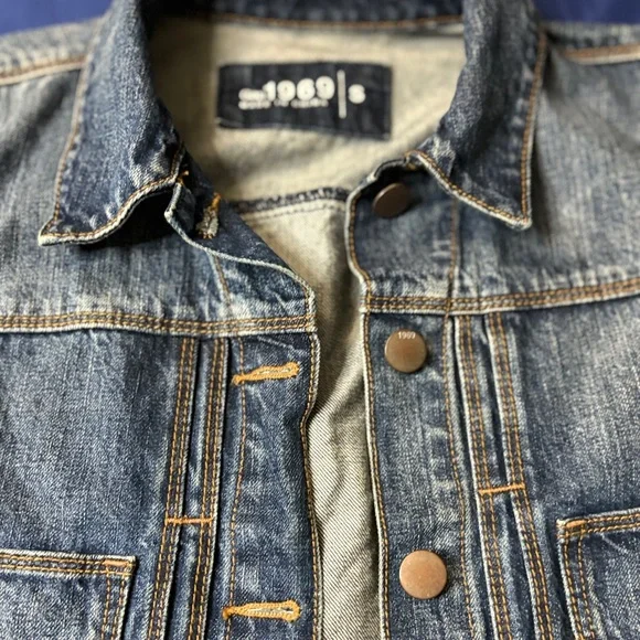 Women’s Gap 1969 Cropped Denim Jean Jacket SZ Small - Picture 6 of 6